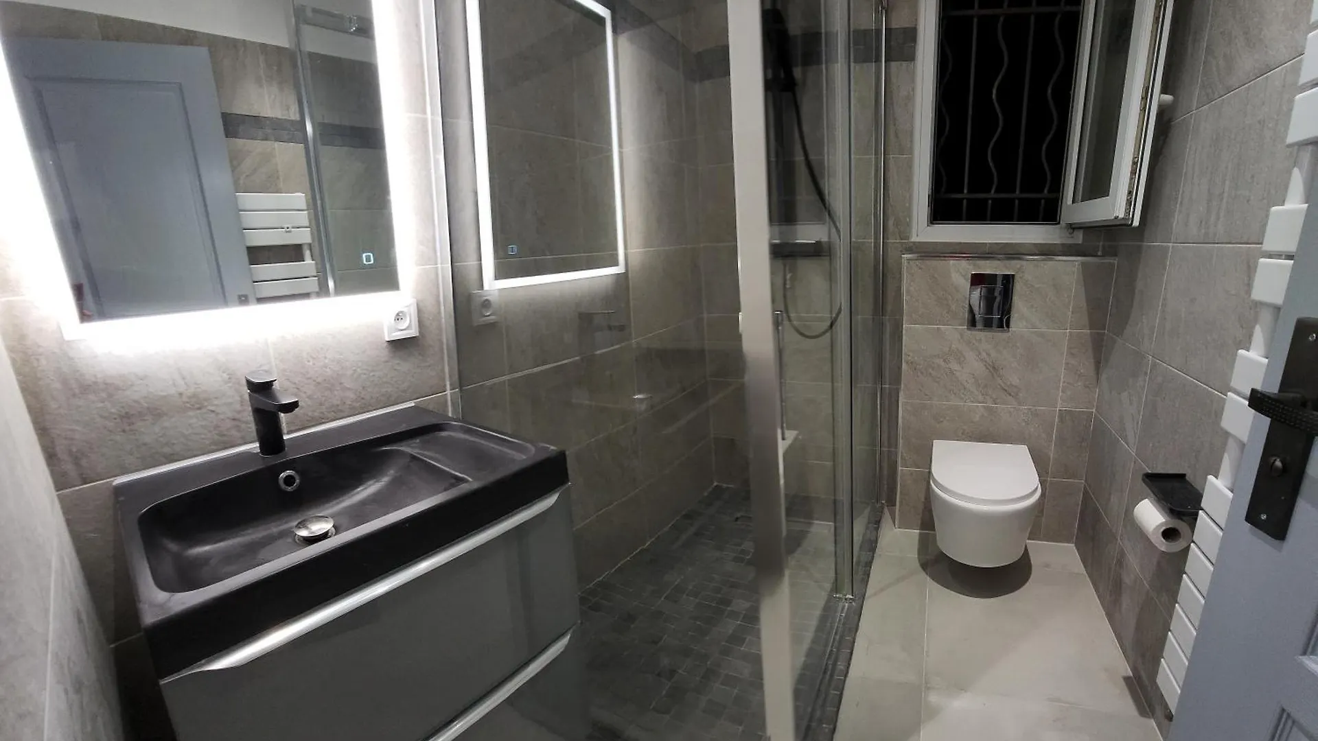 Homestay Chambres Privees Dans Villa Des Lauriers Saint-Raphael